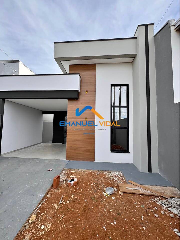 Casa à venda com 2 quartos, 67m² - Foto 1