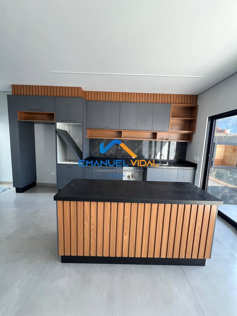 Casa, 3 quartos, 162 m² - Foto 3